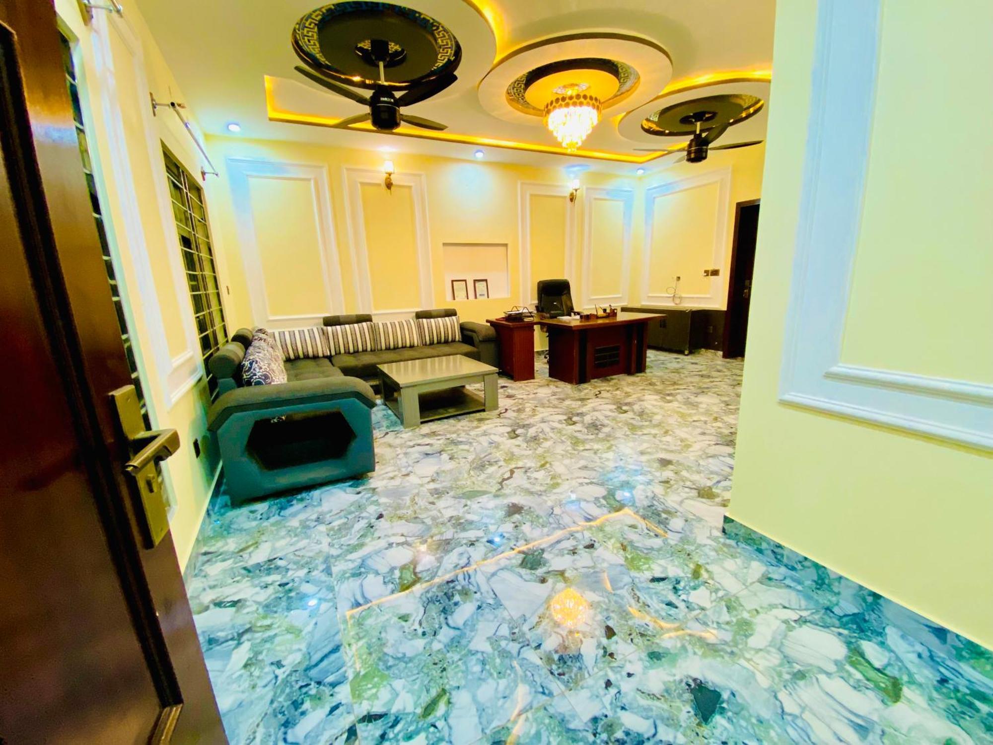 רוואלפינדי Moonlight Guest House מראה חיצוני תמונה